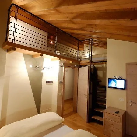 Chalet C'Est La Vie Aparthotel Livigno Buitenkant foto